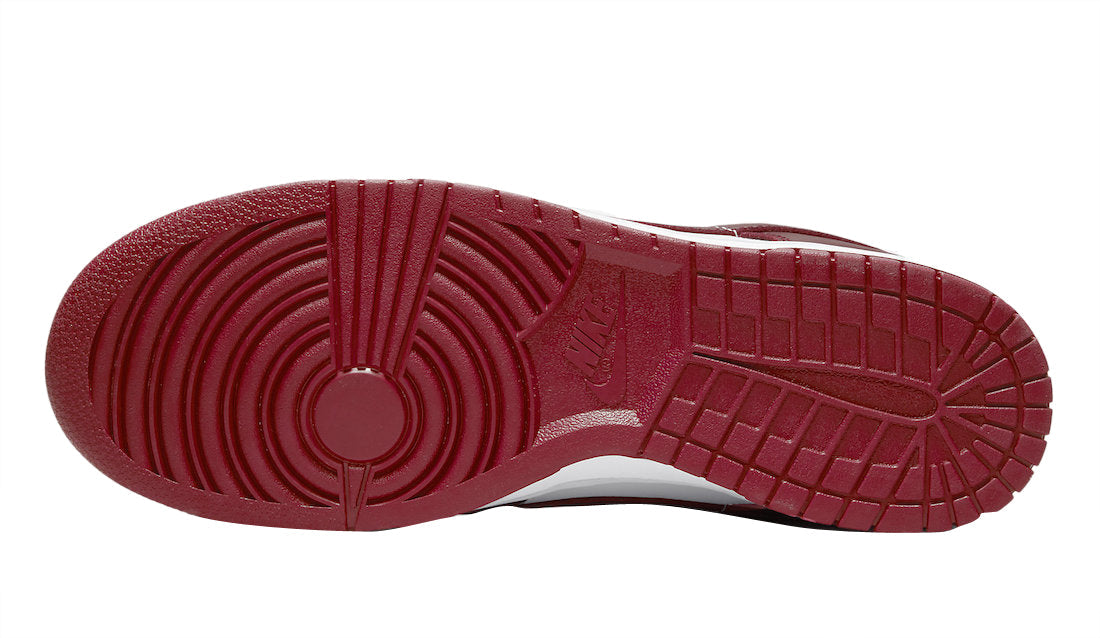 Dunk Low ‘Team Red‘