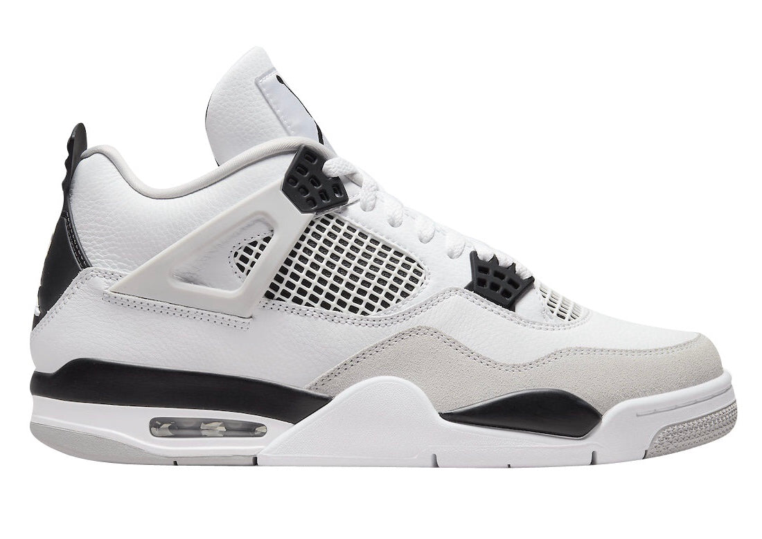 Air Jordan 4 “Military Black“