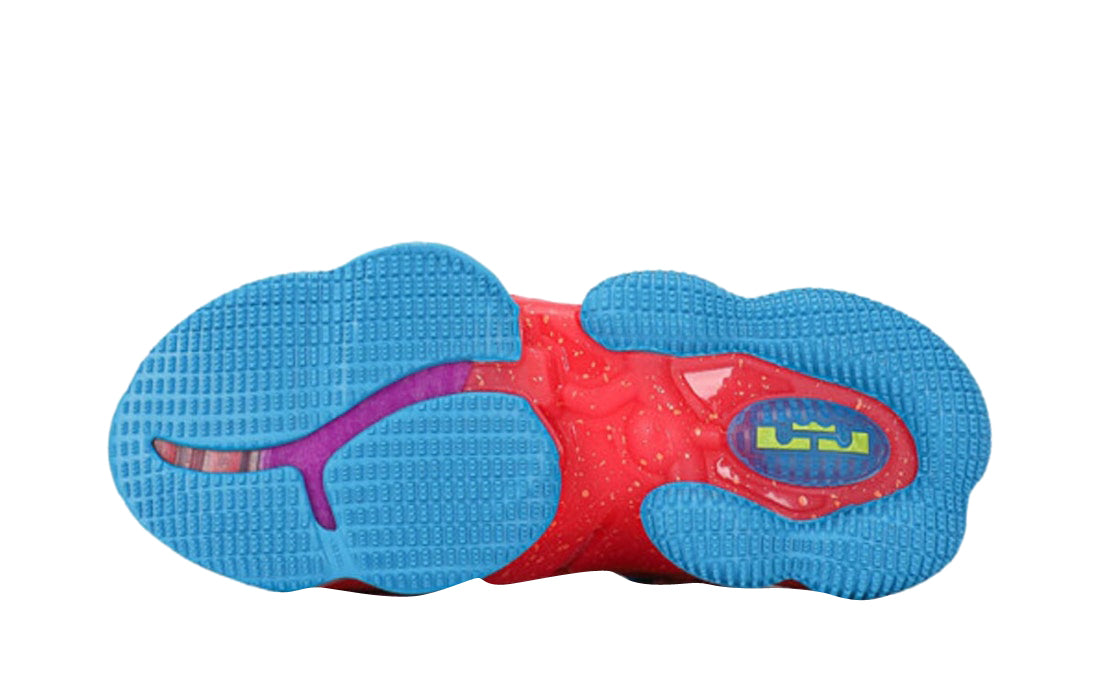 LeBron 19 “King’s Crown“