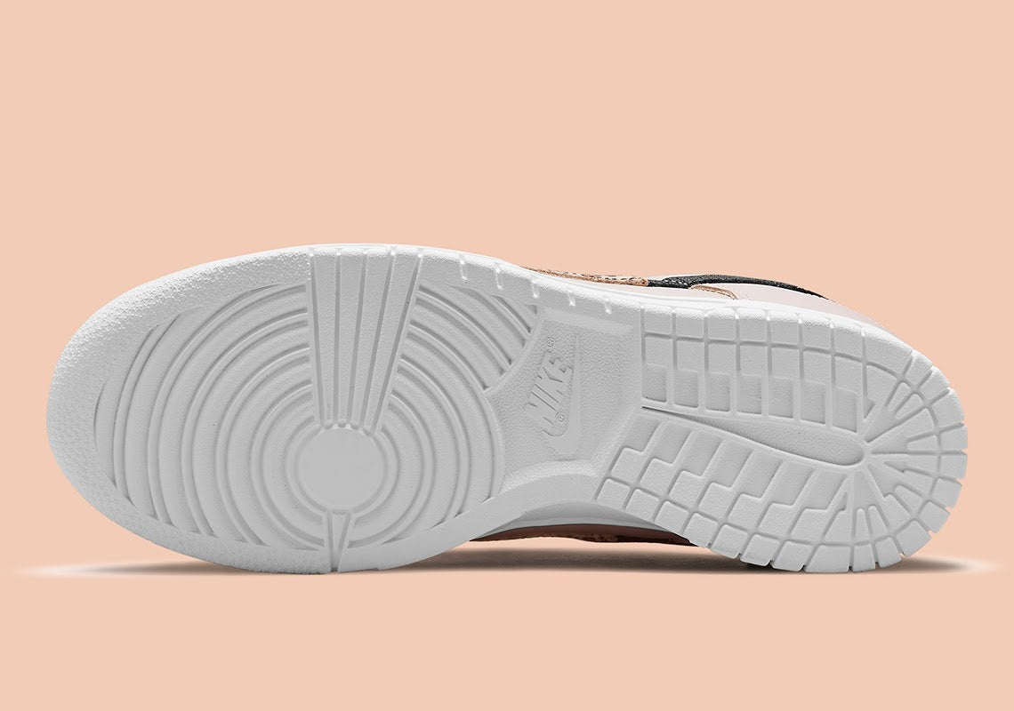 Wmns Dunk Low SE 'Primal Pink'