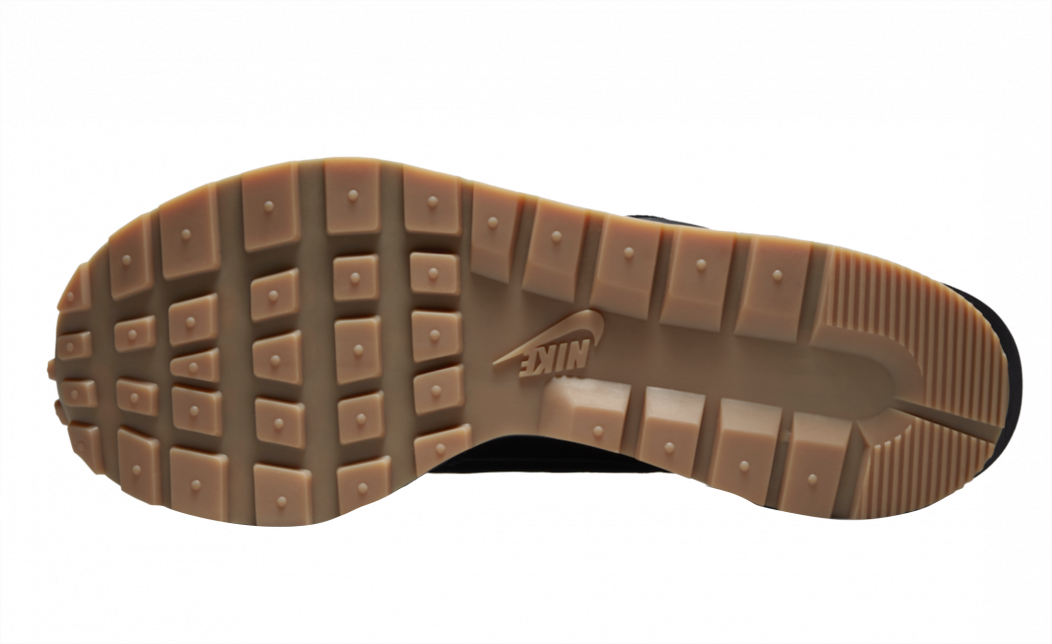 Sacai X Nike VaporWaffle “Black Gum“
