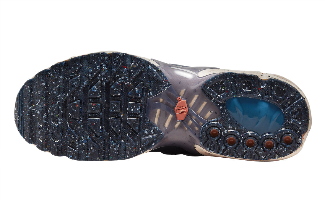 Air Max Terrascape Plus “Navy Pink”