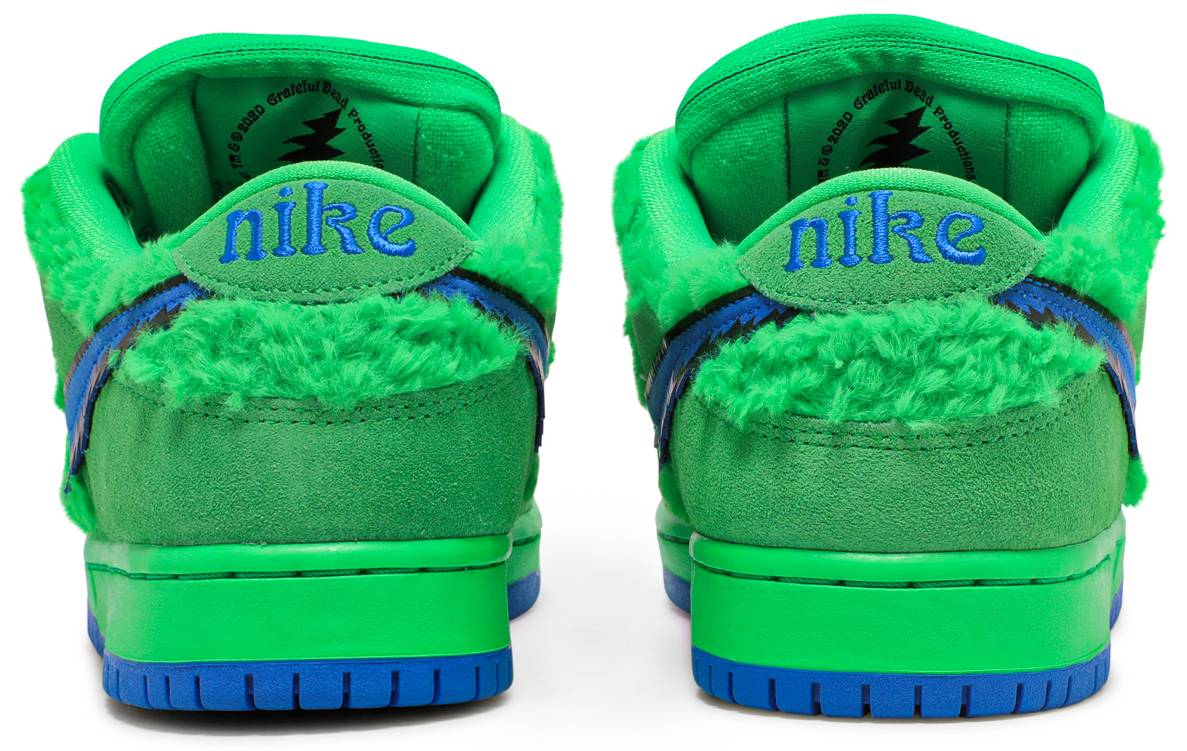SB Dunk Low “Grateful Dead - Green Bear”