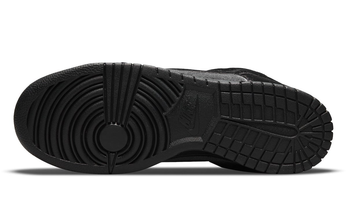 Dover Street Market x Dunk Low 'Black Velvet'