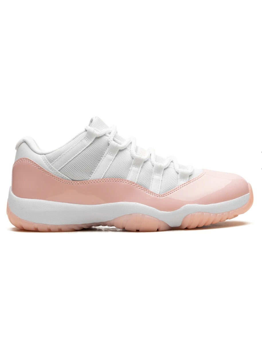 Air Jordan 11 Low WMNS "Legend Pink"
