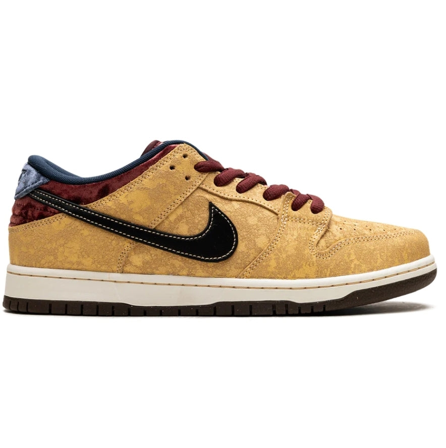Nike SB Dunk Low "CITY OF CINEMA"