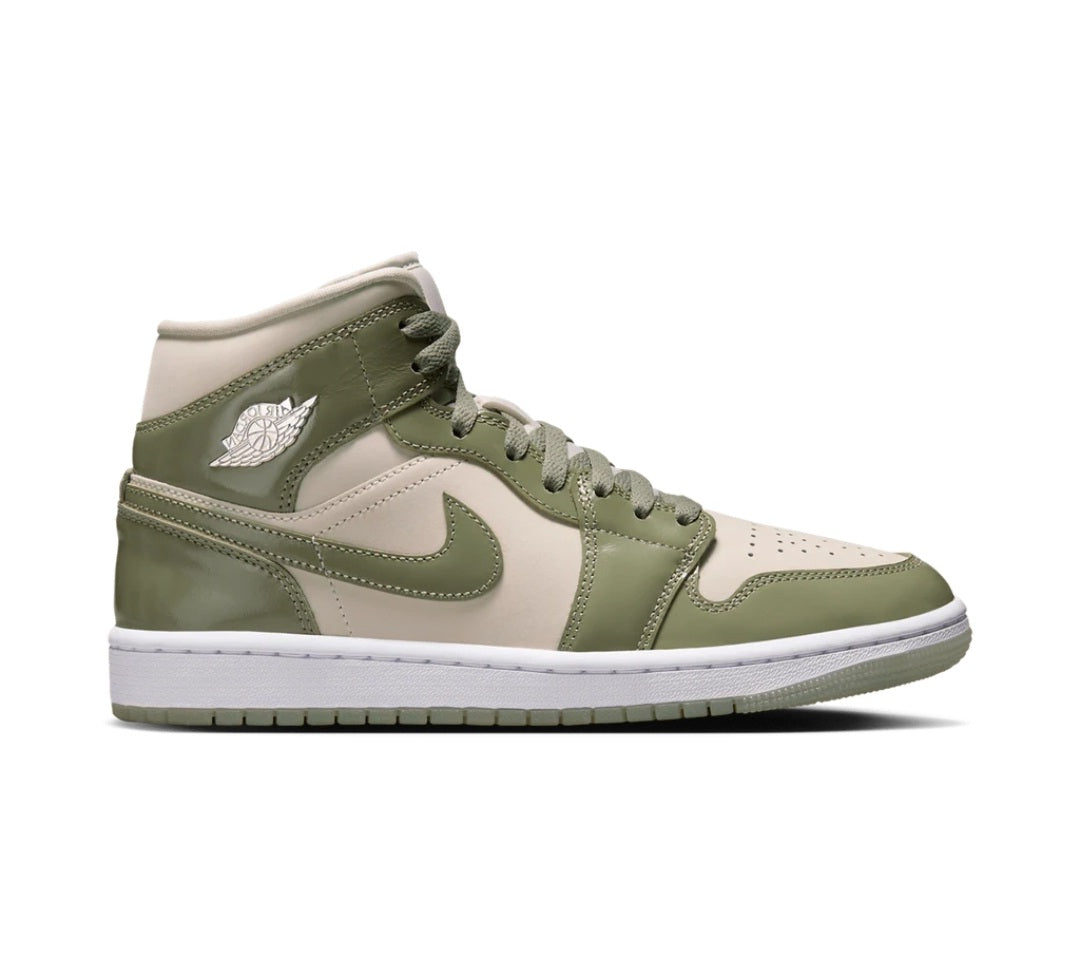 Air Jordan 1 Mid SE WMNS "Sea Glass Oil Green"