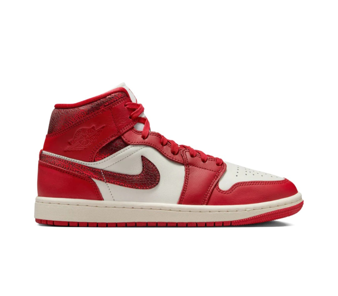Air Jordan 1 Mid WMNS "Red Cracked Leather"