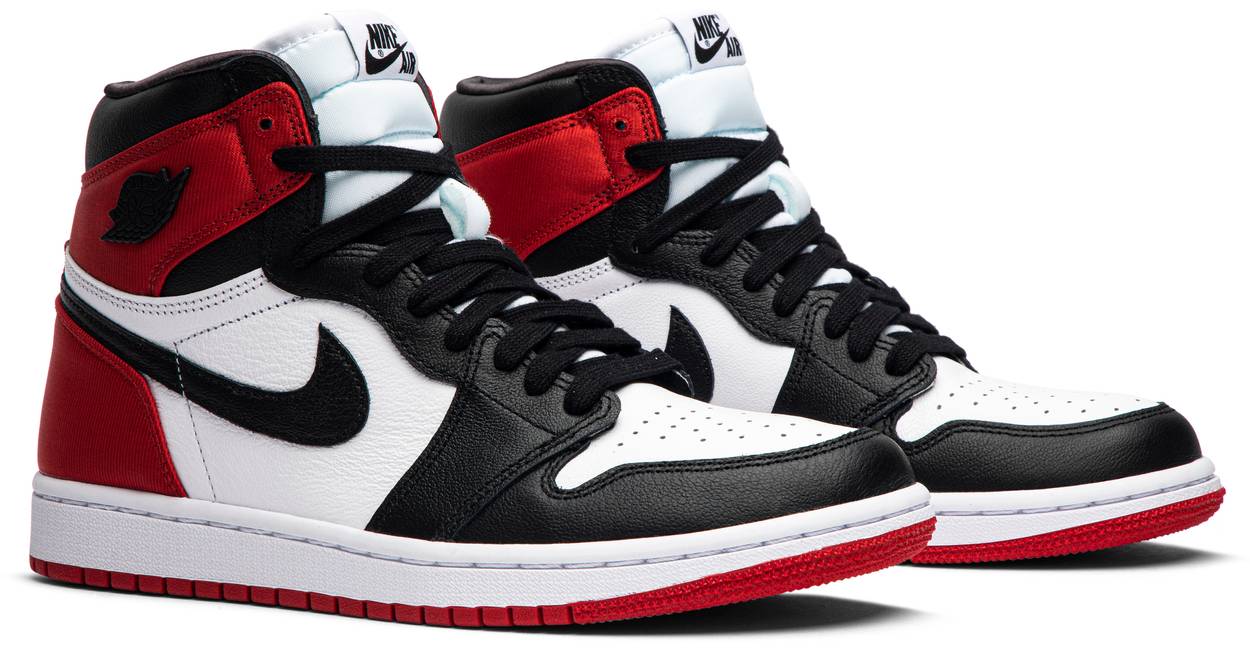 Wmns Air Jordan 1 Retro High 'Satin Black Toe'