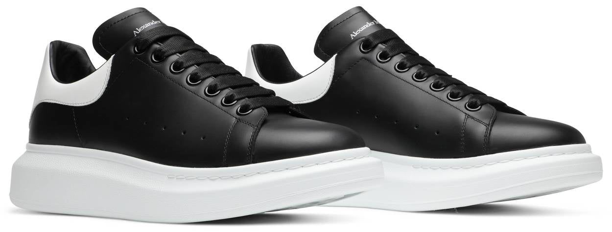 Alexander McQueen Oversized Sneaker 'Black White'
