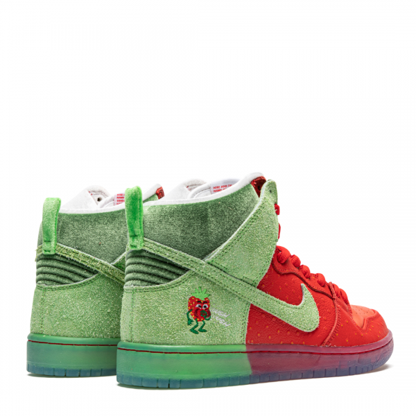 Nike SB Dunk High Strawberry Cough