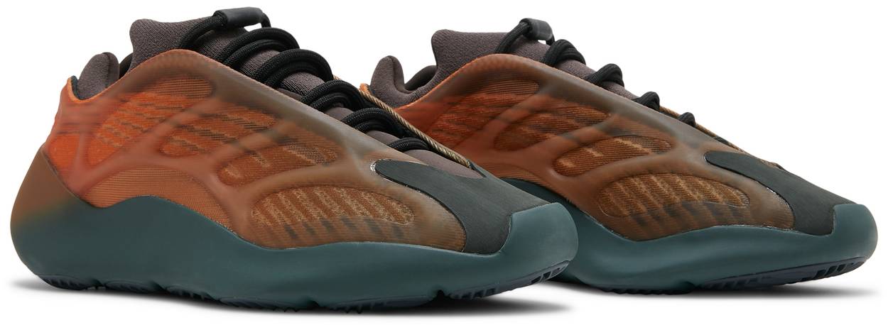 Yeezy 700 V3 'Copper Fade'