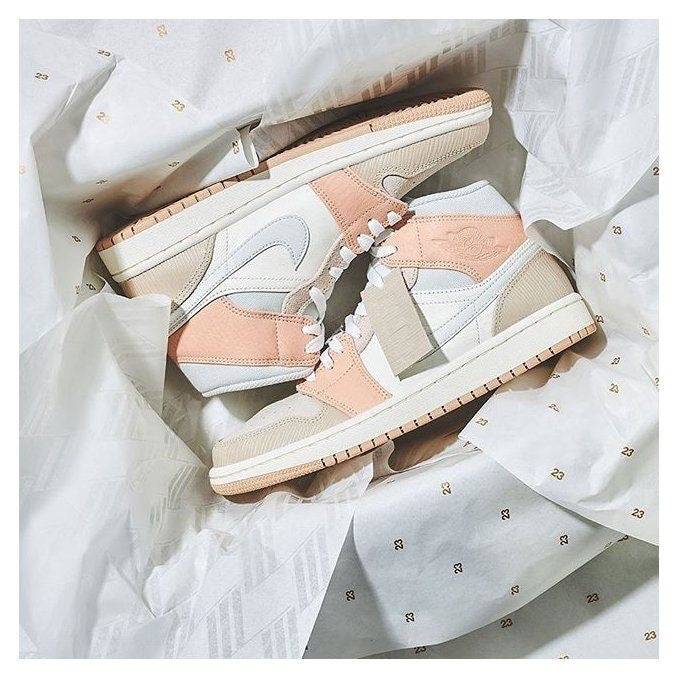 Air Jordan 1 Mid Milan