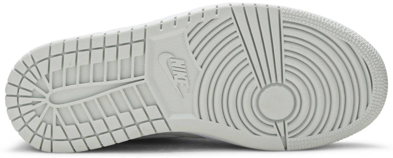 Air Jordan 1 Low 'Spruce Aura'