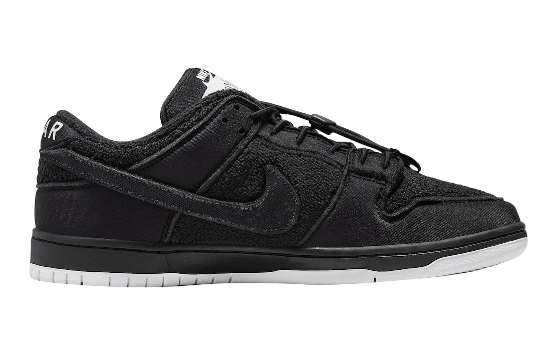 Gnarhunters X Nike SB Dunk Low