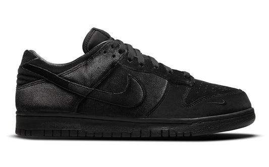 Dover Street Market x Dunk Low 'Black Velvet'