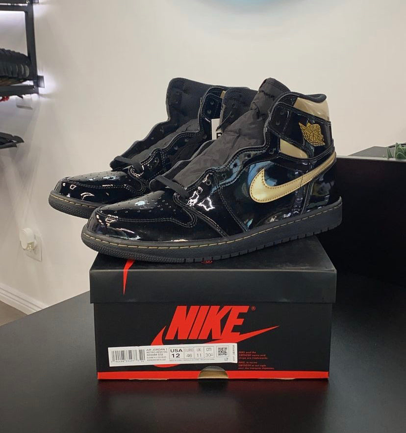 Air Jordan 1 Retro High OG 'Black Metallic Gold'