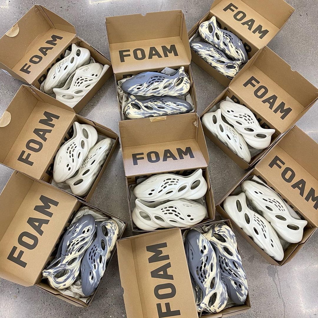 Yeezy Foam Runner 'MXT Moon Grey'