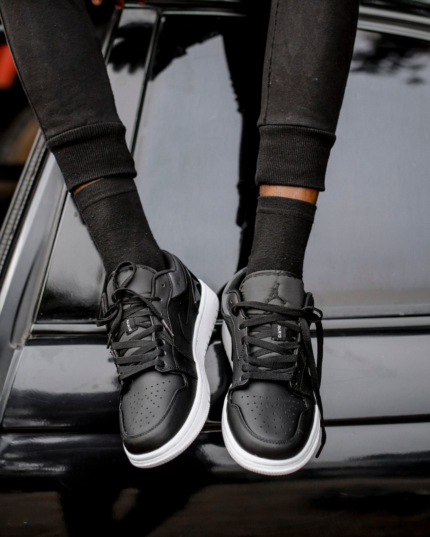 Paris Saint-Germain x Air Jordan 1 Low