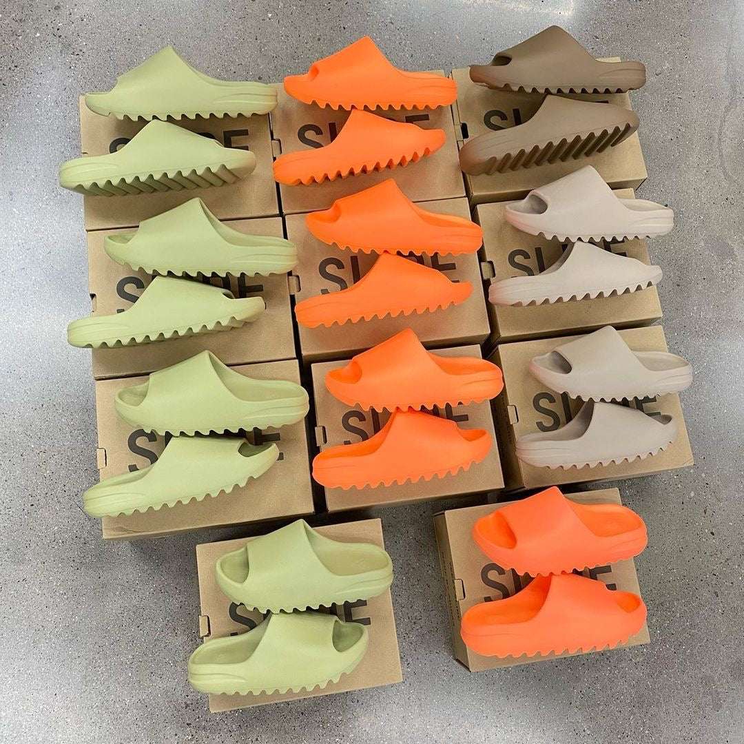 Yeezy Slides 'Enflame Orange'