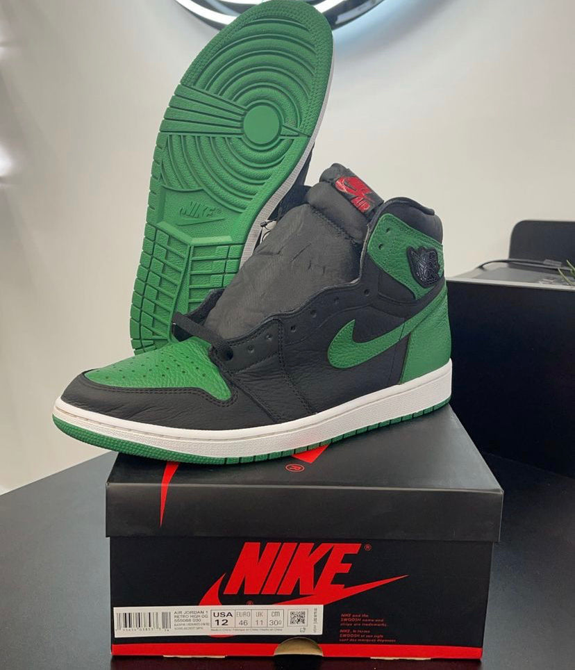 Air Jordan 1 Retro High OG 'Pine Green 2.0'