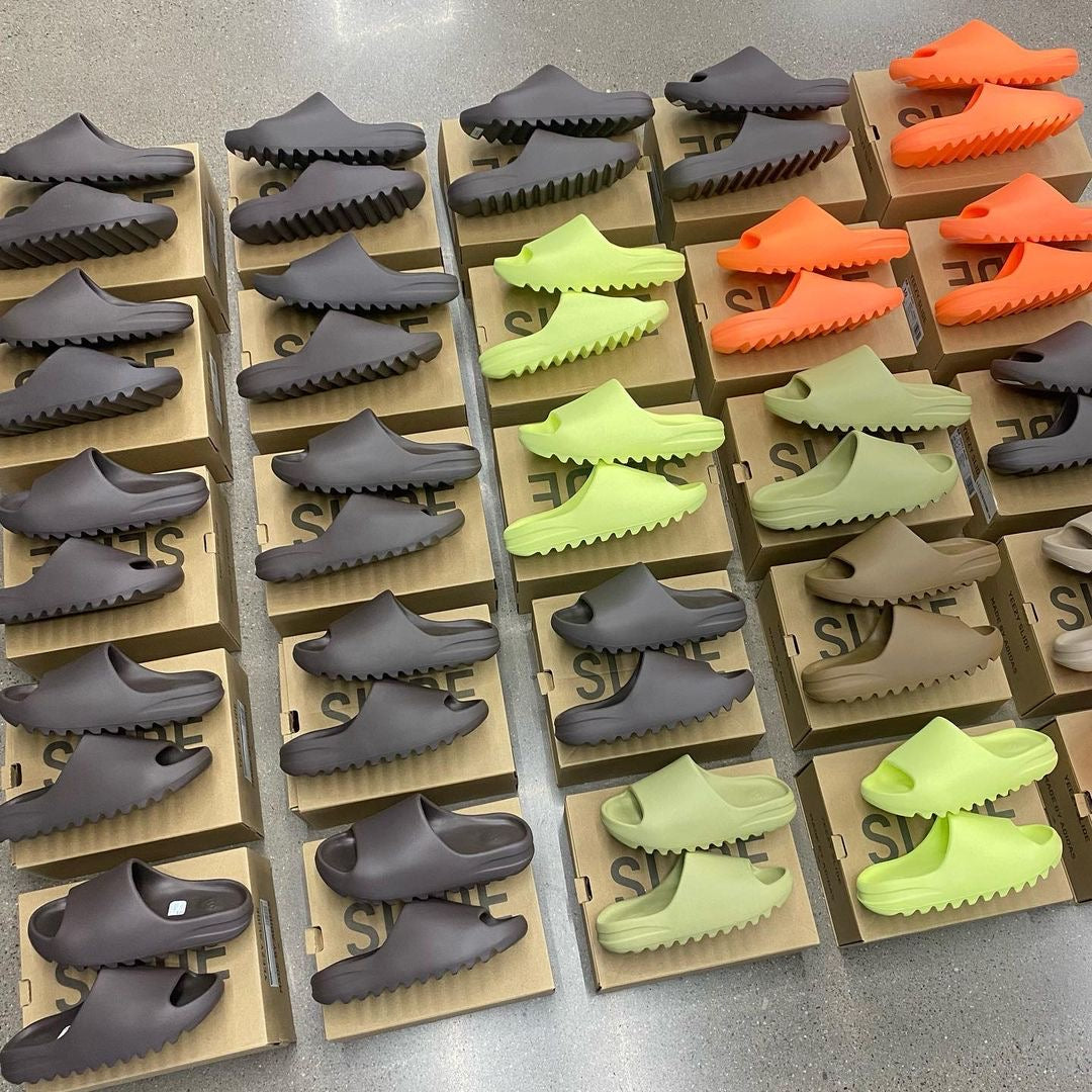 Yeezy Slides 'Enflame Orange'