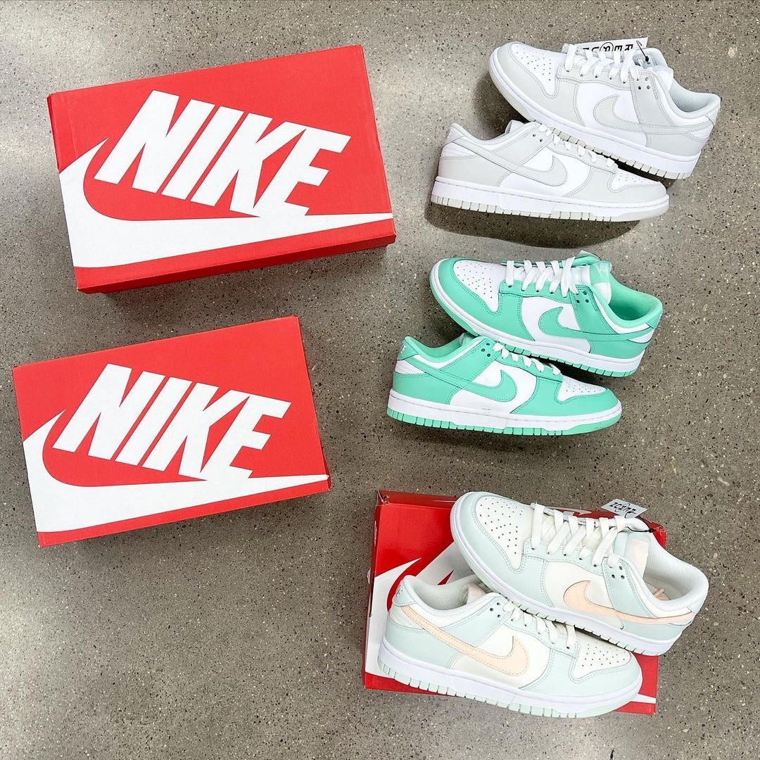 Wmns Dunk Low 'Green Glow'