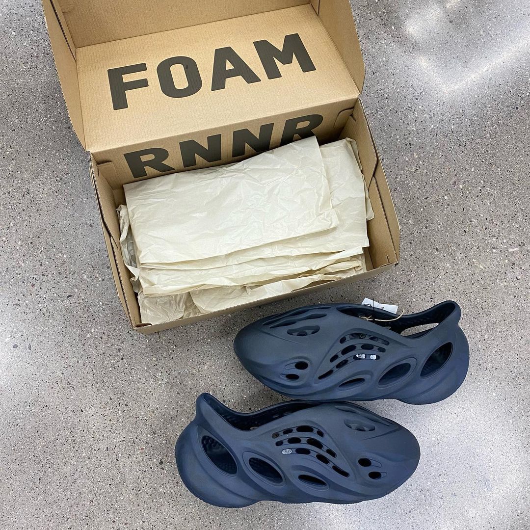 Yeezy Foam Runner 'Mineral Blue'