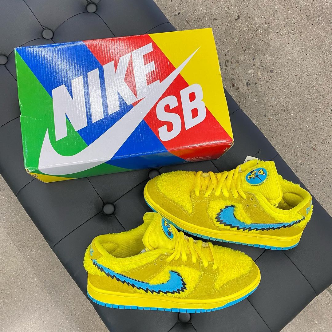 SB Dunk Low “Grateful Dead - Yellow Bear”