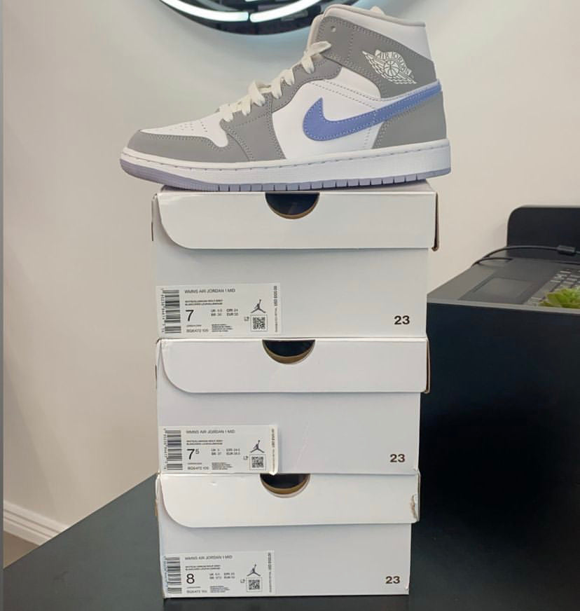 Wmns Air Jordan 1 Mid “White Wolf Aluminum”