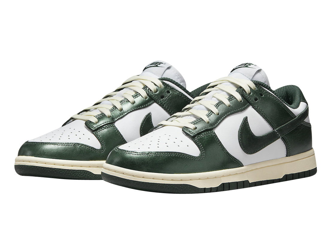 Wmns Dunk Low 'Vintage Green'