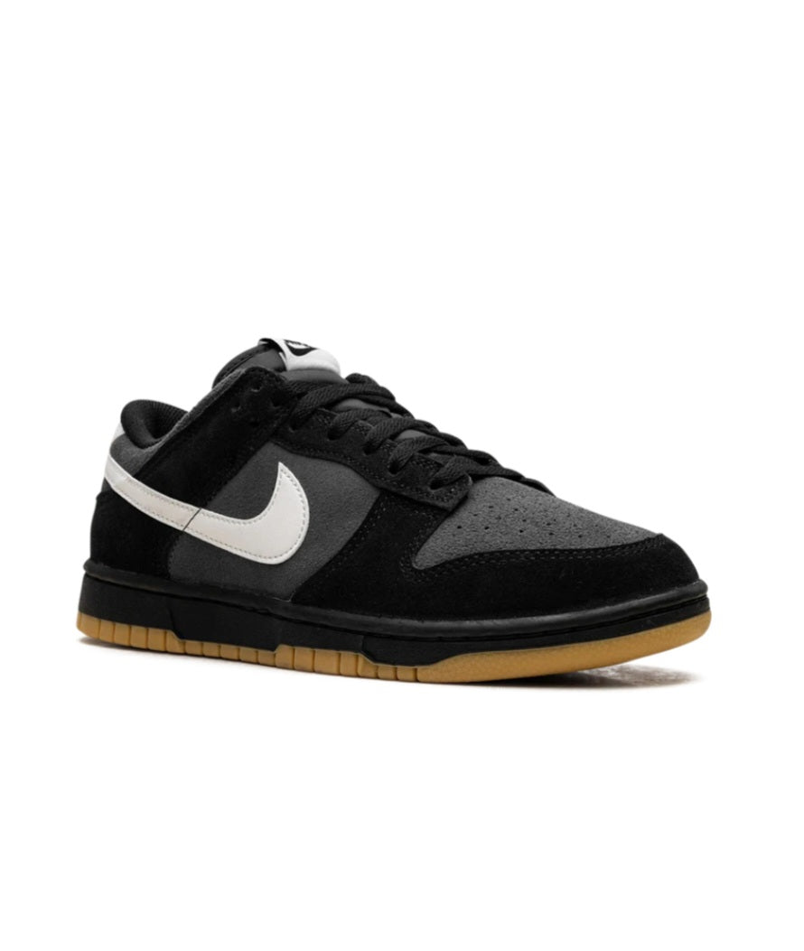 Nike Dunk Low SE "Black Grey Gum"