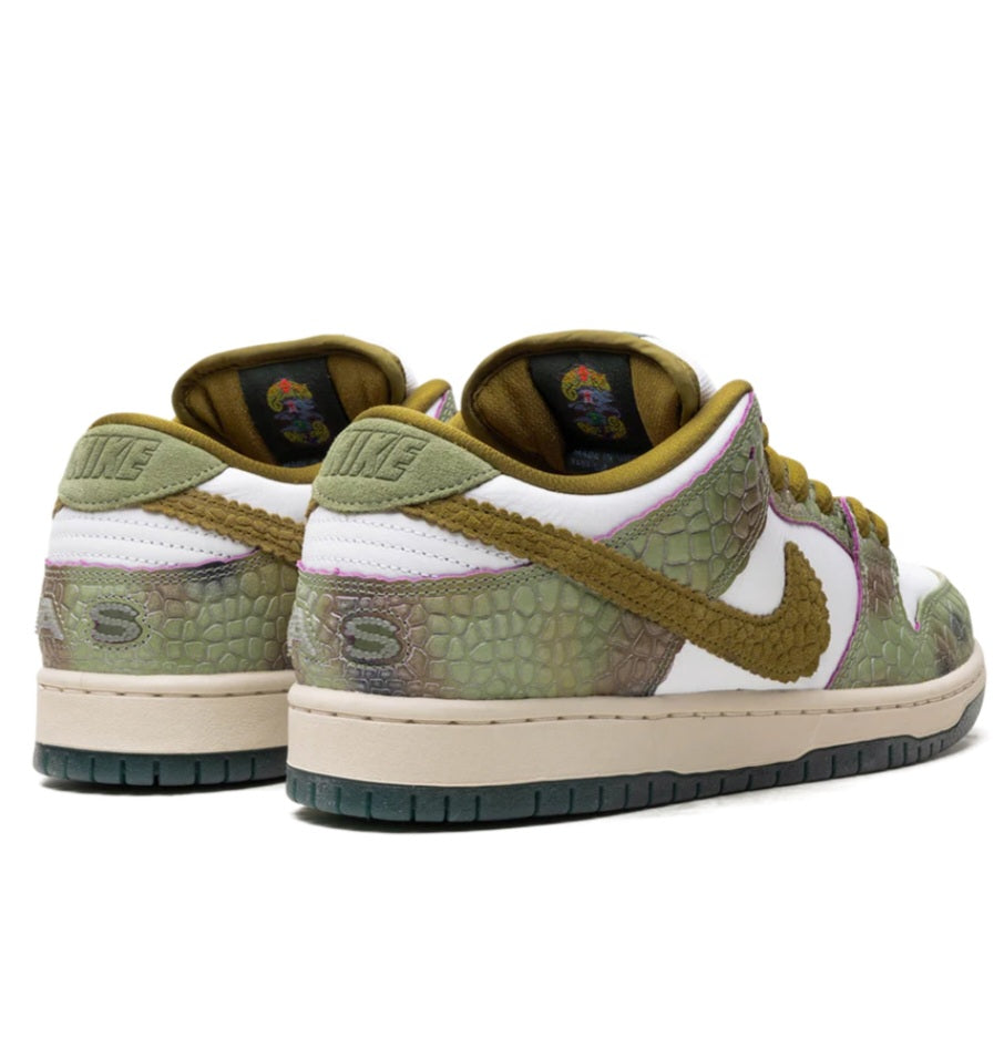 Nike SB Dunk Low "Alexis Sablone - Chameleon"