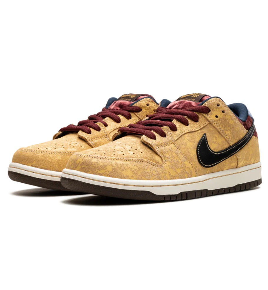 Nike SB Dunk Low "CITY OF CINEMA"