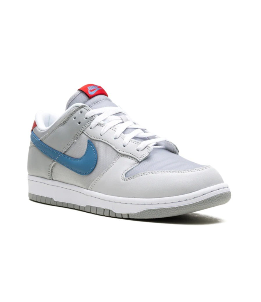 Nike Dunk low "Silver Surfer"
