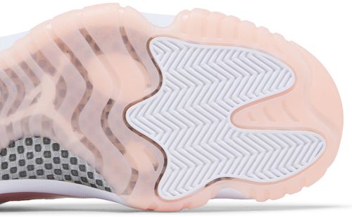 Air Jordan 11 Low WMNS "Legend Pink"