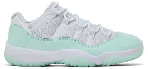 Air Jordan 11 Low WMNS "Igloo"