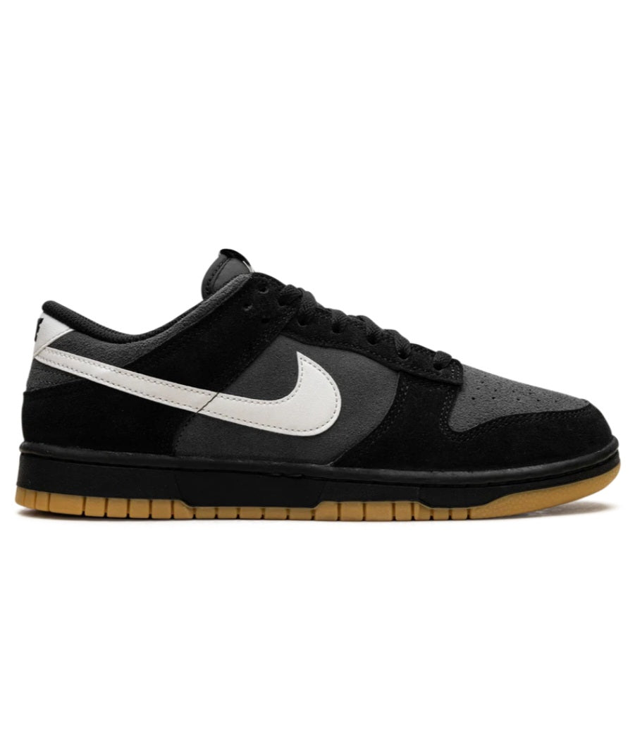 Nike Dunk Low SE "Black Grey Gum"