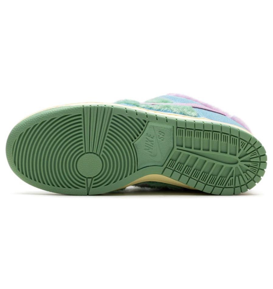 Nike SB Dunk Low "Verdy - Visty"