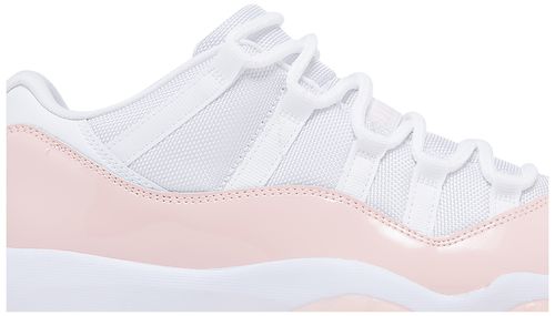 Air Jordan 11 Low WMNS "Legend Pink"
