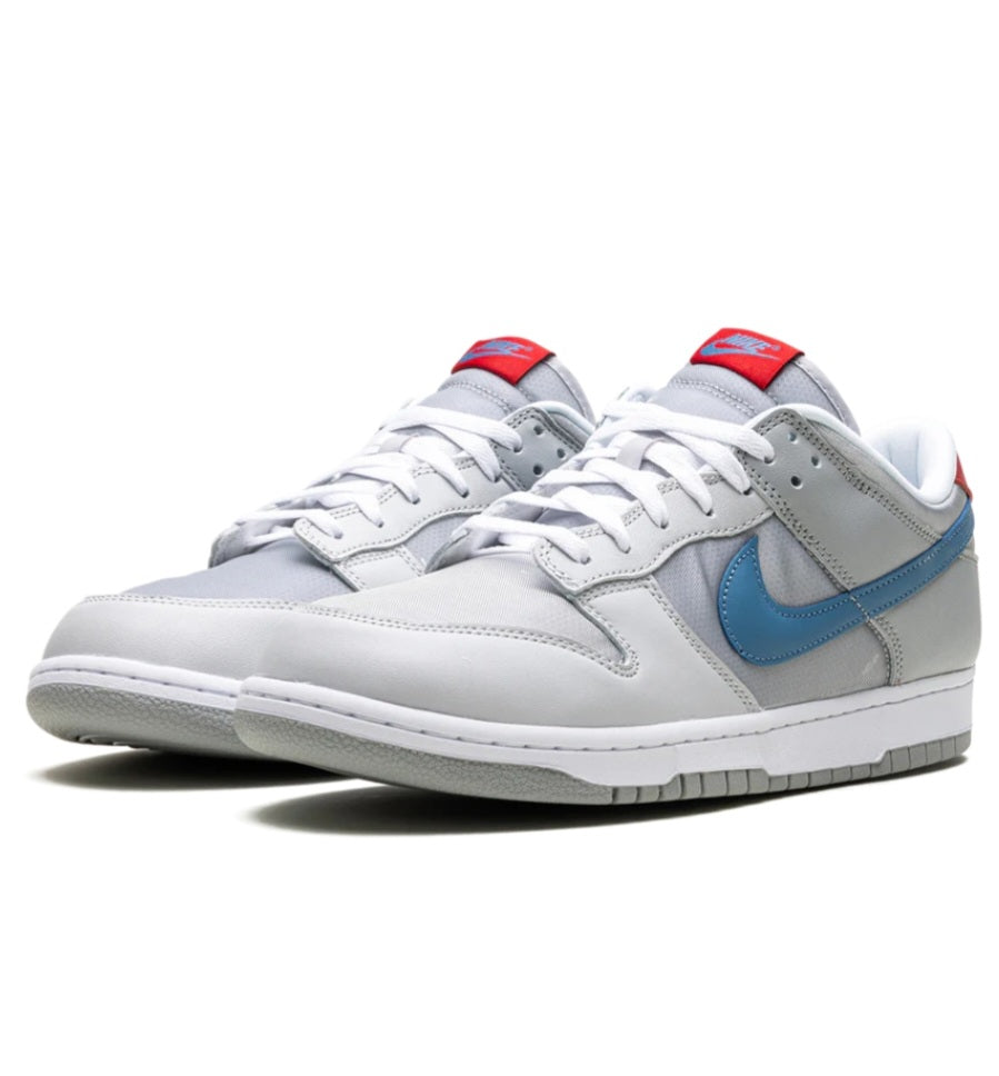 Nike Dunk low "Silver Surfer"