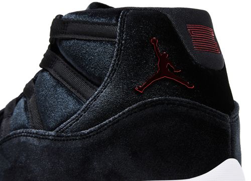 Air Jordan 11 WMNS "Bred Velvet"
