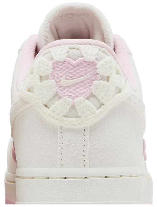 Air Force 1 Low WMNS "Valentine's Day"