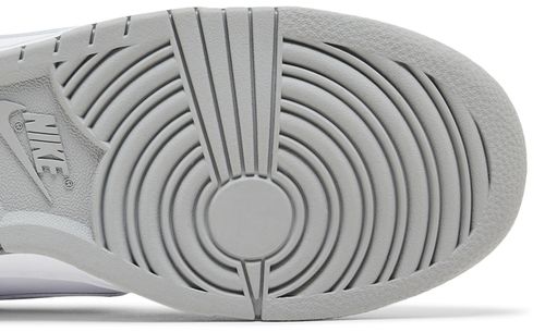 Nike Dunk Low "Light Smoke Grey"