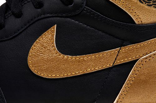 Air Jordan 1 Retro High OG 'Black Gold'