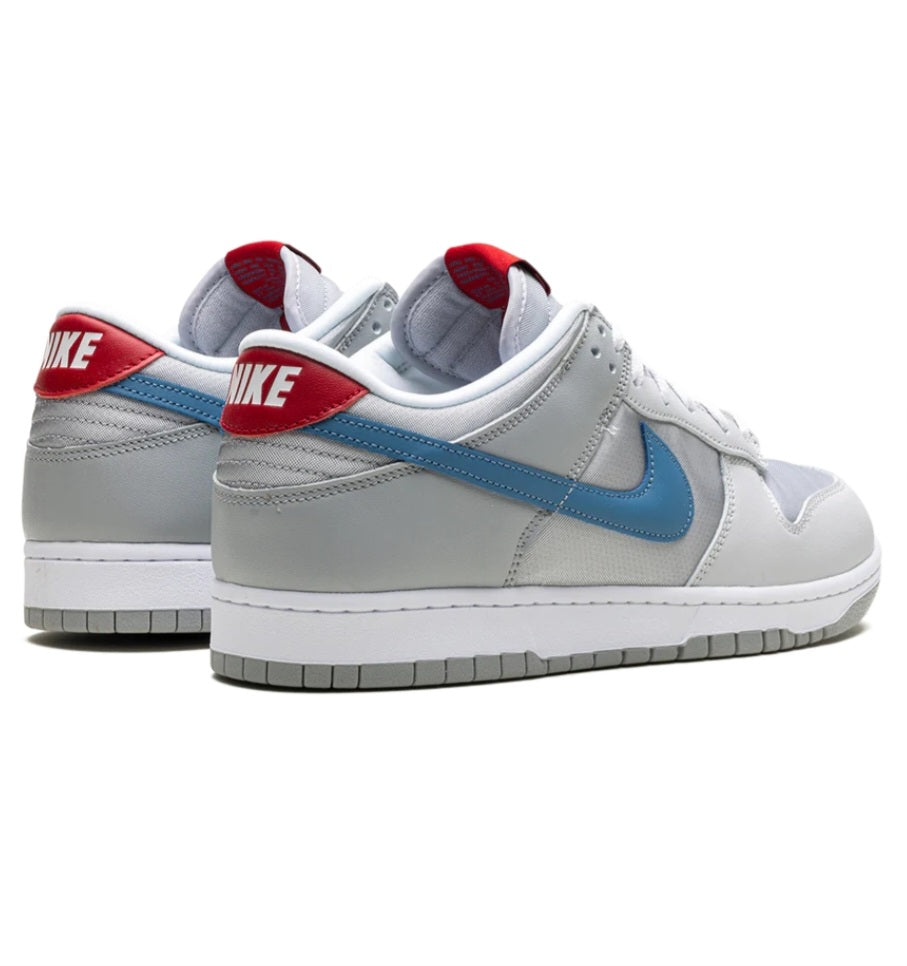 Nike Dunk low "Silver Surfer"