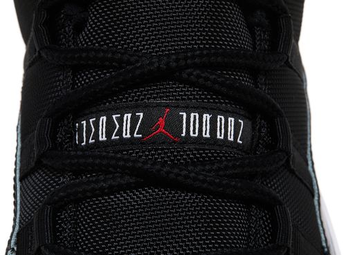 Air Jordan 11 Retro Low "Bred 2025"